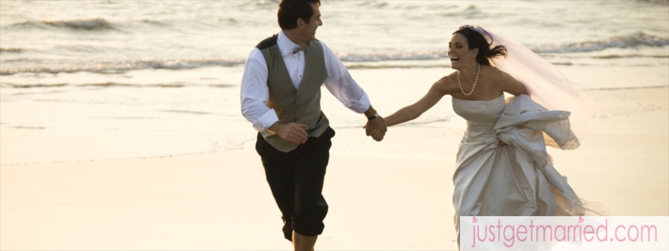 getting-married-on-a-beach-wedding-venue-italy-justgetmarried.com