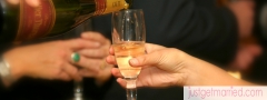 wedding-champagne-toast-your-italian-wedding-reception-justgetmarried.com
